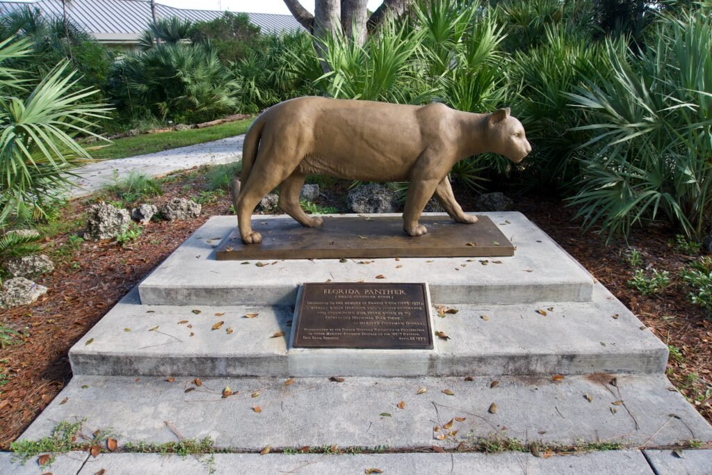 Florida panther statue