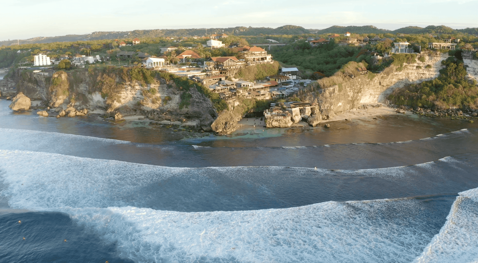 Waves at Suluban Beach