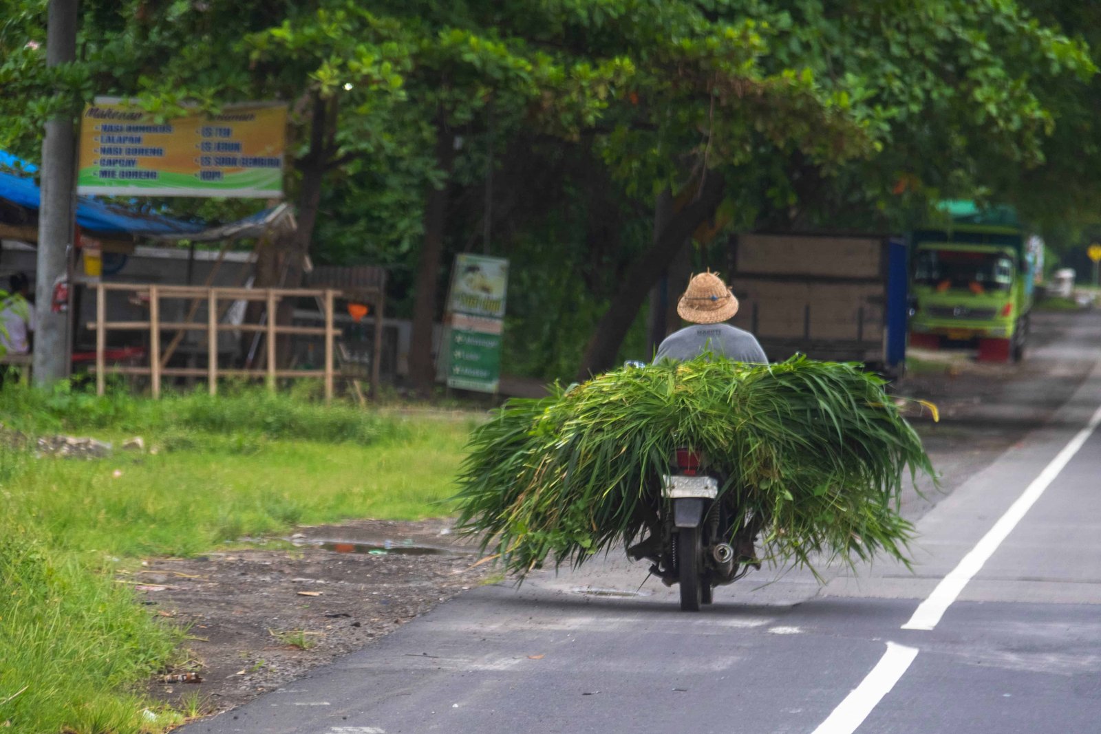 Scooter in Uluwatu Bali