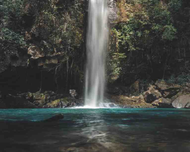 Rincon de la vieja waterfall