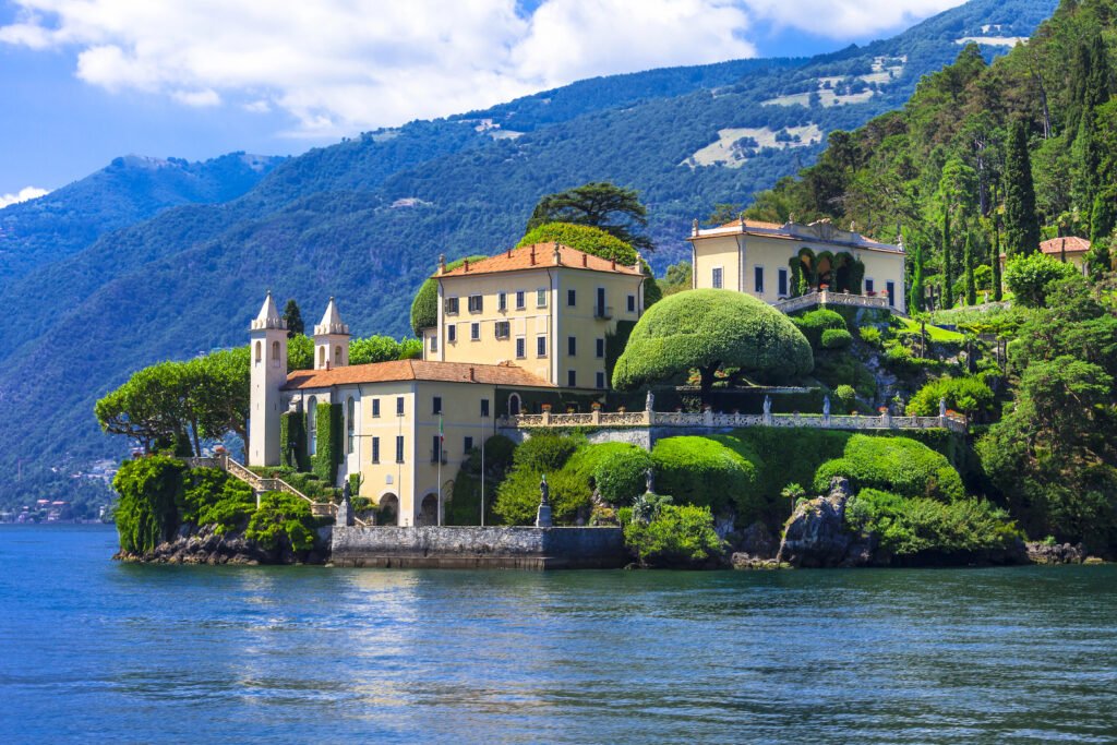 Map of Lake Como (Best Towns, Hotels & How to Plan Your Trip) 17 Lenno in Tremezzina