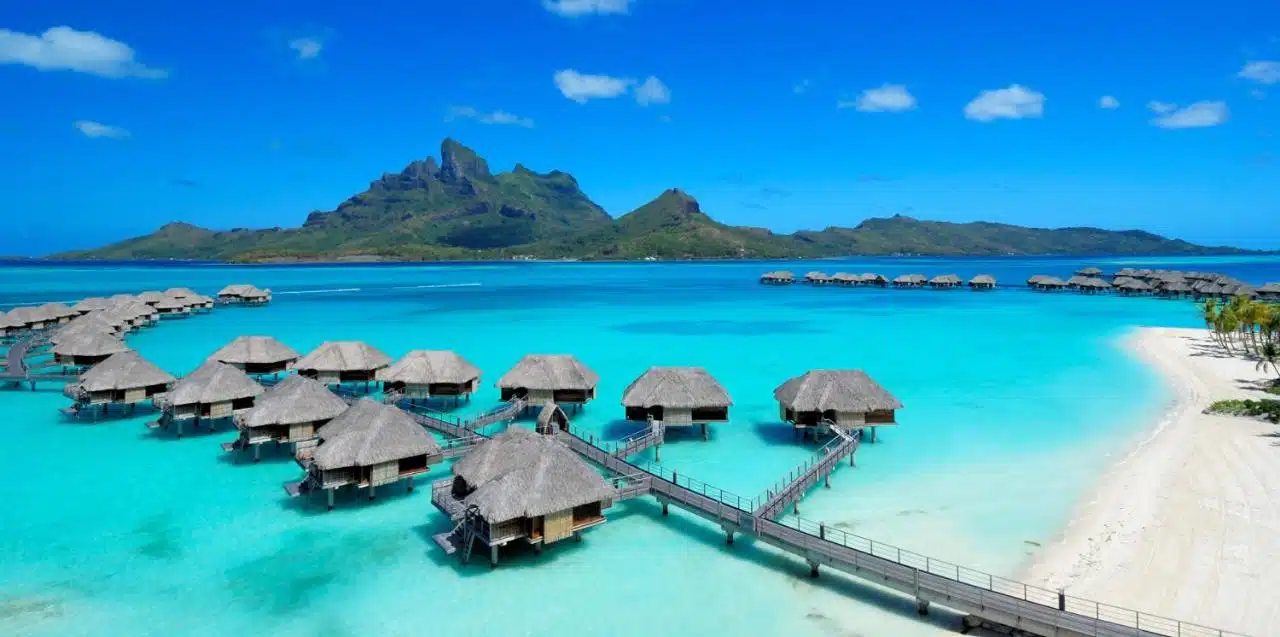 Four Seasons Resort Bora Bora-min