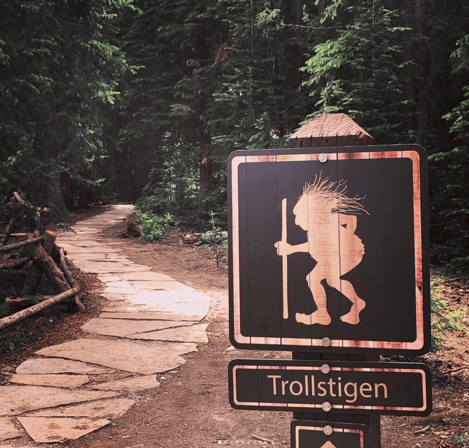 Sign that leads to the Breckenridge Troll