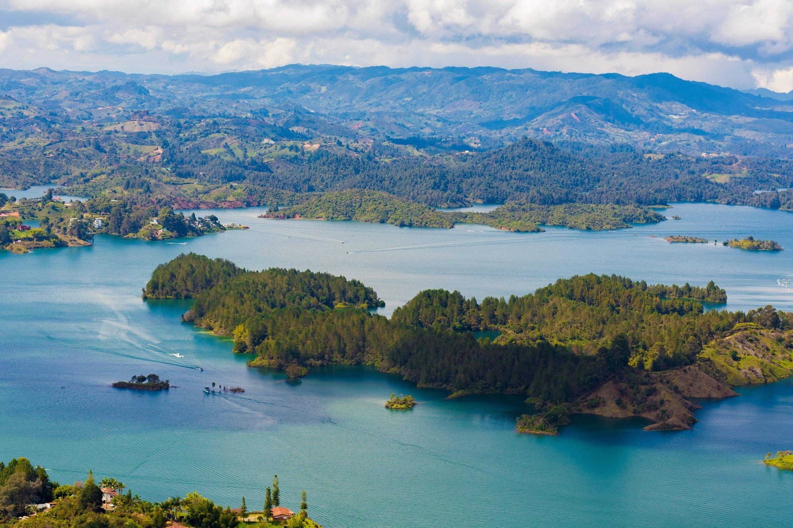 SLakes surrounding el penol de guatape!