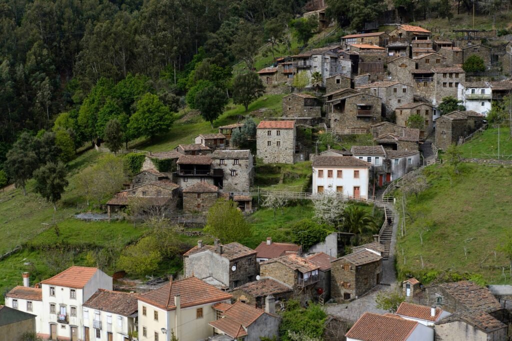 Lousã: A Guide to the Schist Villages and Trails in 2026