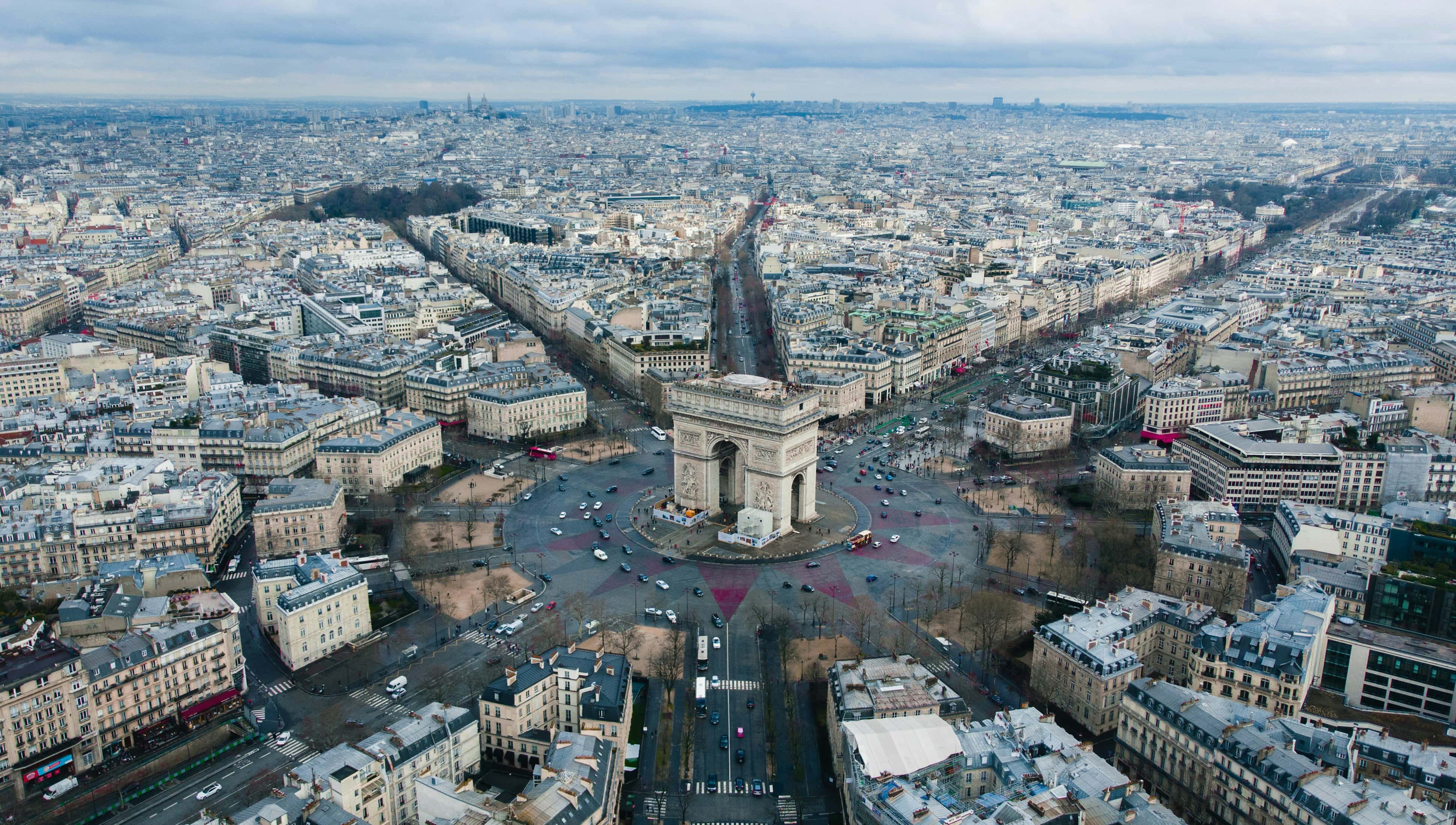 2 Days in Paris Itinerary: Top Activities With Map 4 Arc De Triomphe